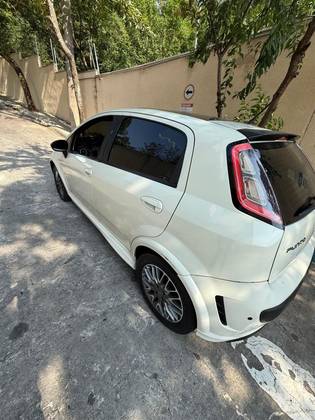 FIAT PUNTO 1.8 BLACKMOTION 16V FLEX 4P AUTOMATIZADO